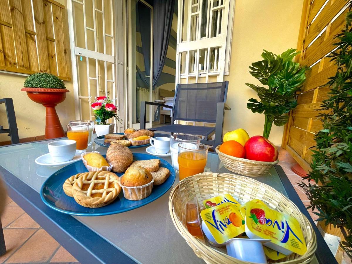 Bed and Breakfast Terrazza Garibaldi Neapel Exterior foto