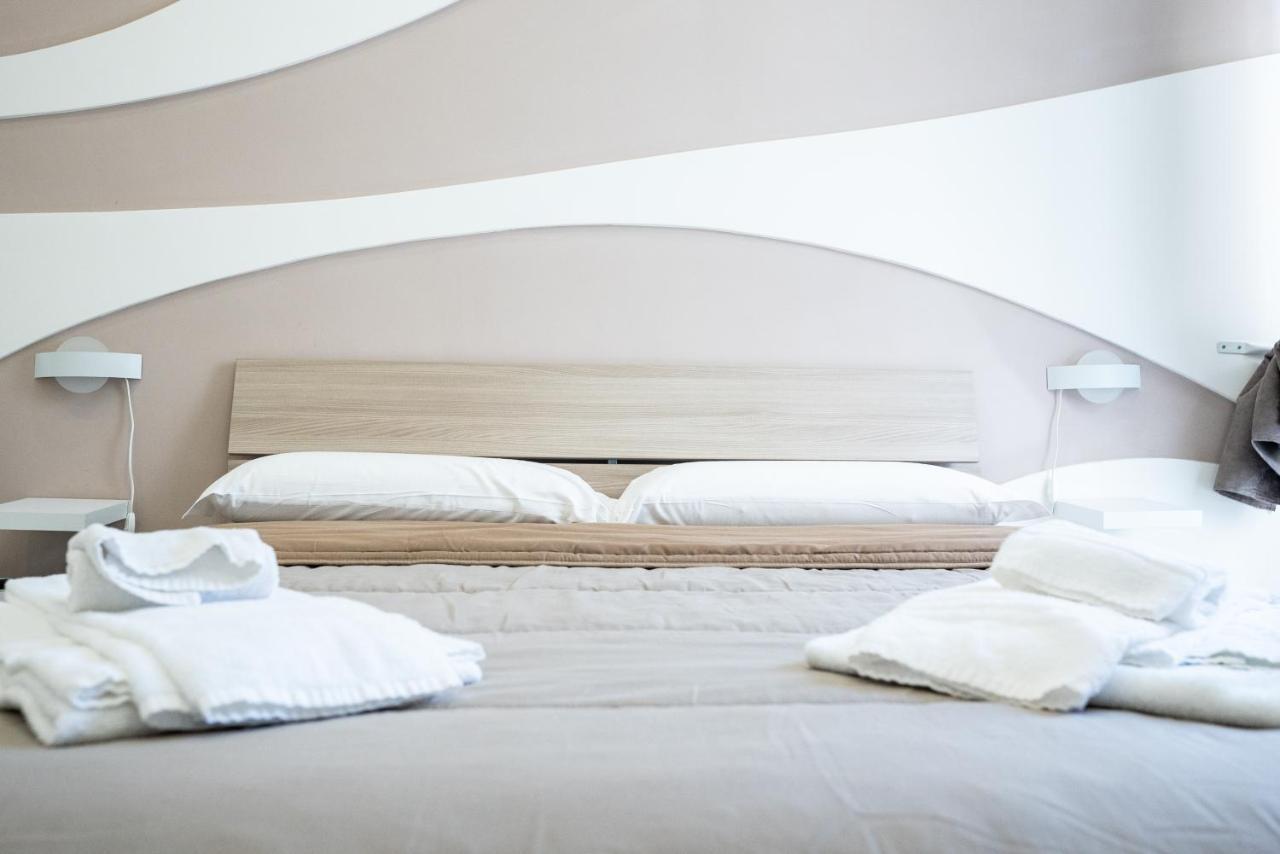 Bed and Breakfast Terrazza Garibaldi Neapel Exterior foto