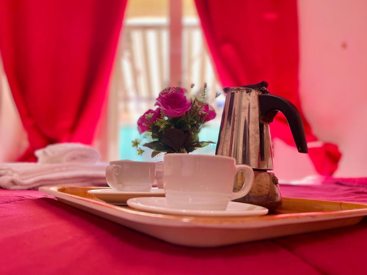 Bed and Breakfast Terrazza Garibaldi Neapel Exterior foto